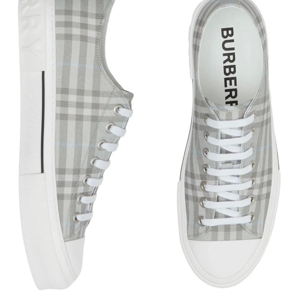 Brand NEW Burberry Jack Check Low Top Sneaker (AUTHENTIC)